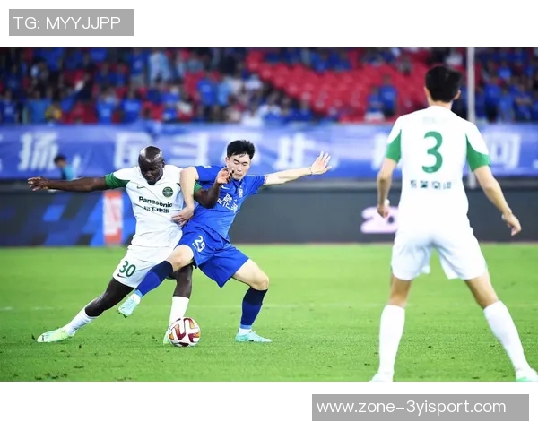 携手共进迎新篇章祝武汉三镇足球俱乐部12岁生日快乐